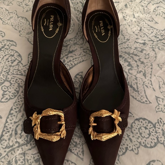 Vintage Prada Kitten Heel Pumps - Picture 2 of 3
